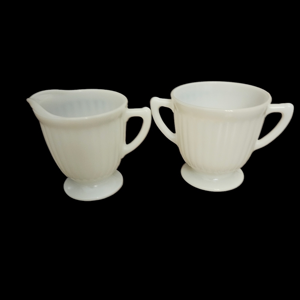 Vintage White Opaque Translucent milk glass cream and sugar. - Picture 9 of 11